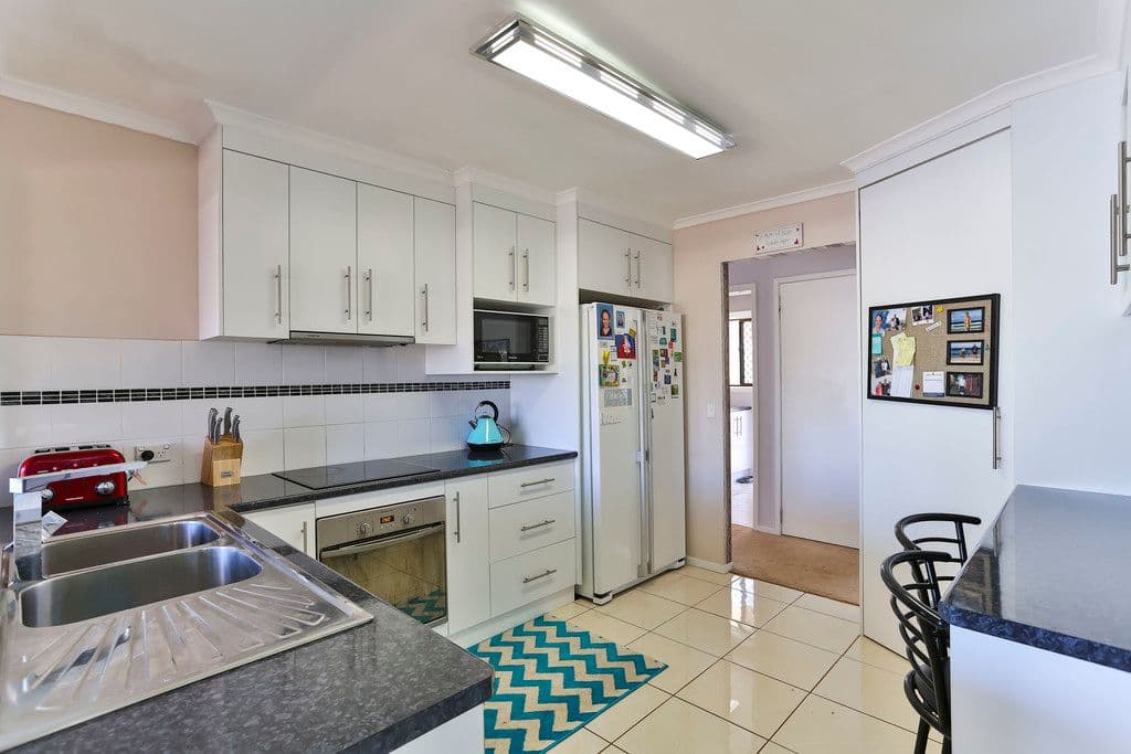 6 Reisling Court, Wilsonton Heights QLD 4350, Wilsonton Heights - Thumbnail 3