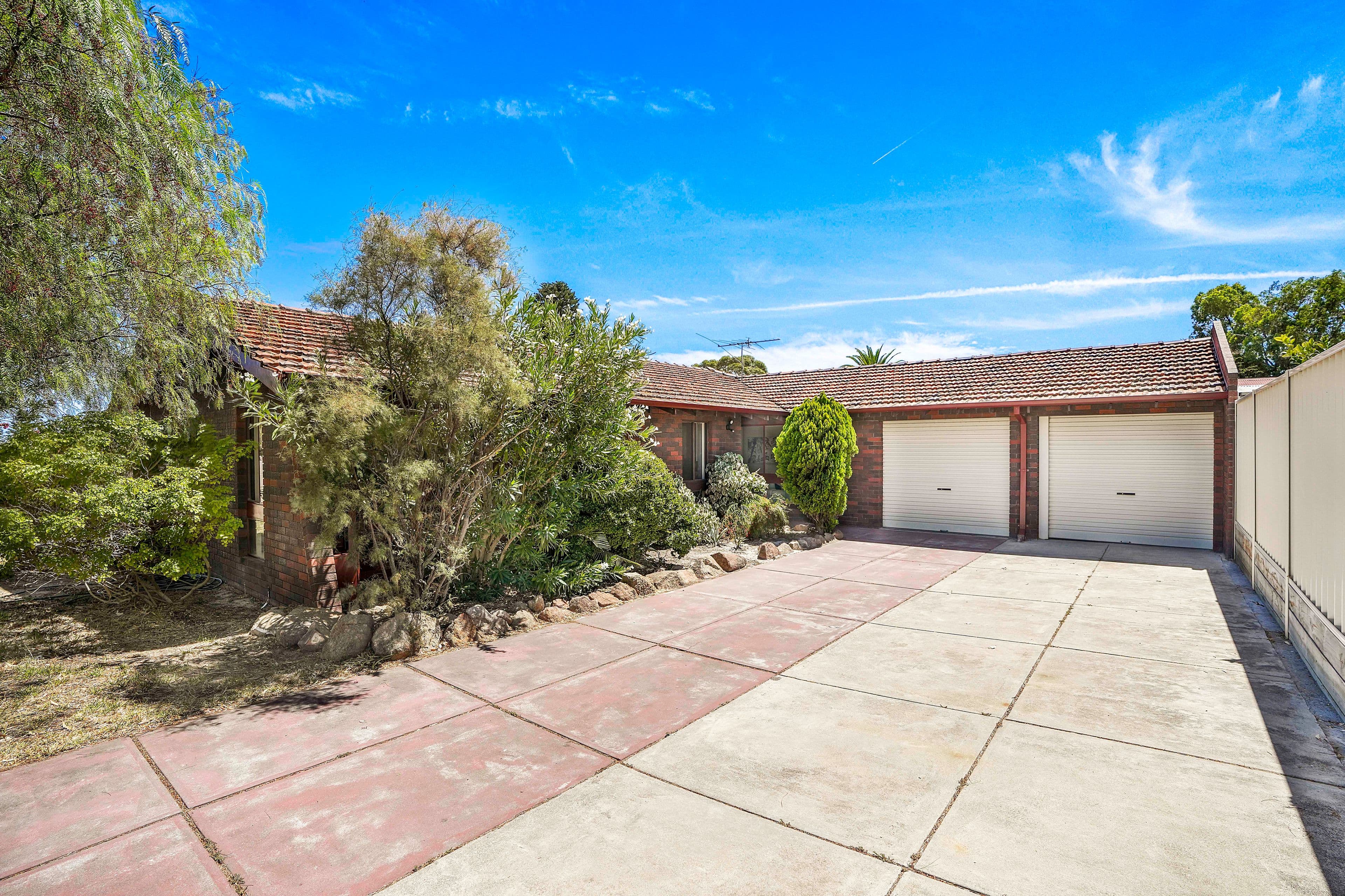 43 Bridgewater Drive, Kallaroo WA 6025, Kallaroo - Thumbnail 2