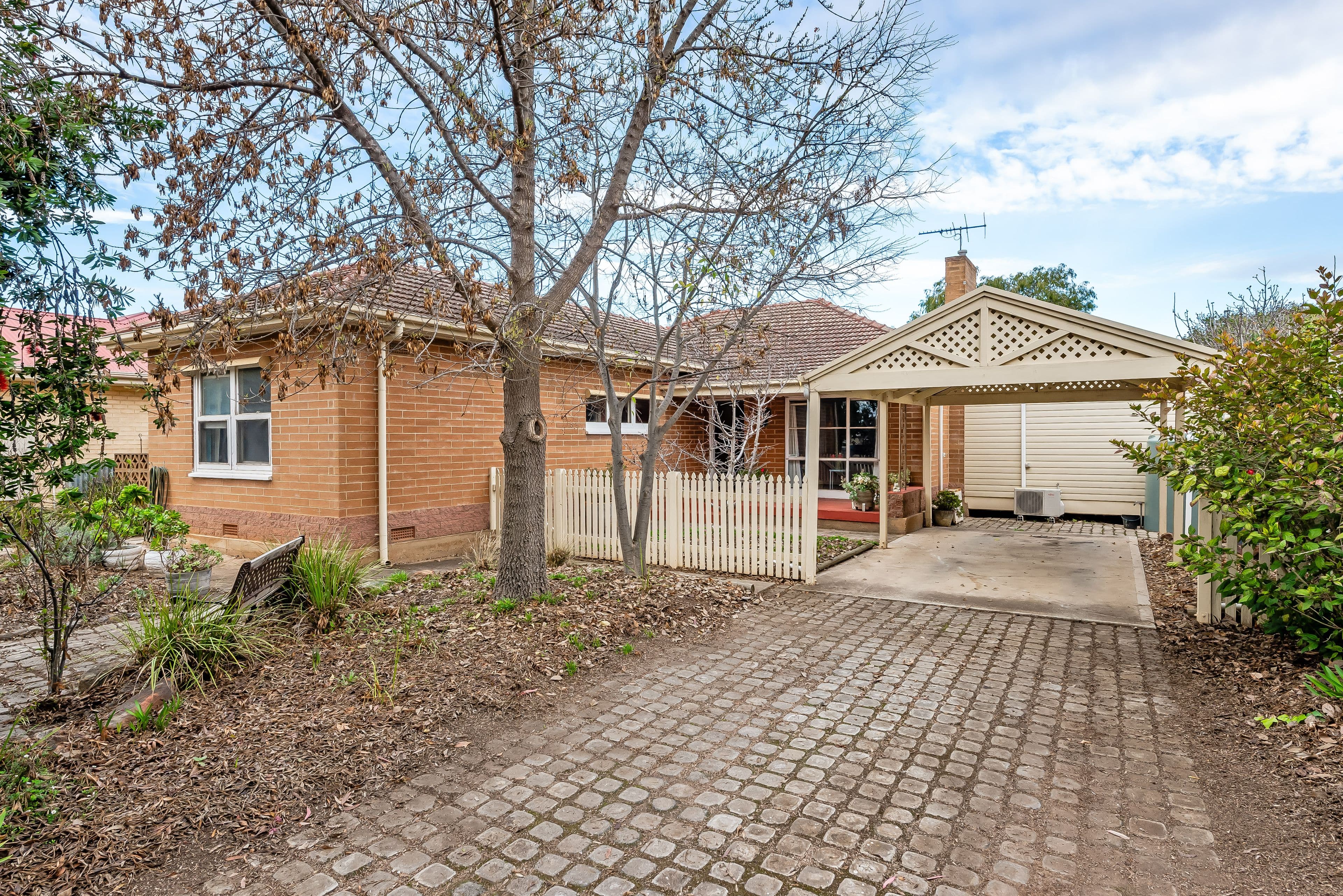 9 Avalon Road, Marion SA 5043, Marion - Image 1