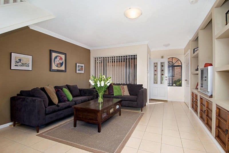 4 Tilbury Court, Yamanto, QLD, 4305, Yamanto - Thumbnail 2
