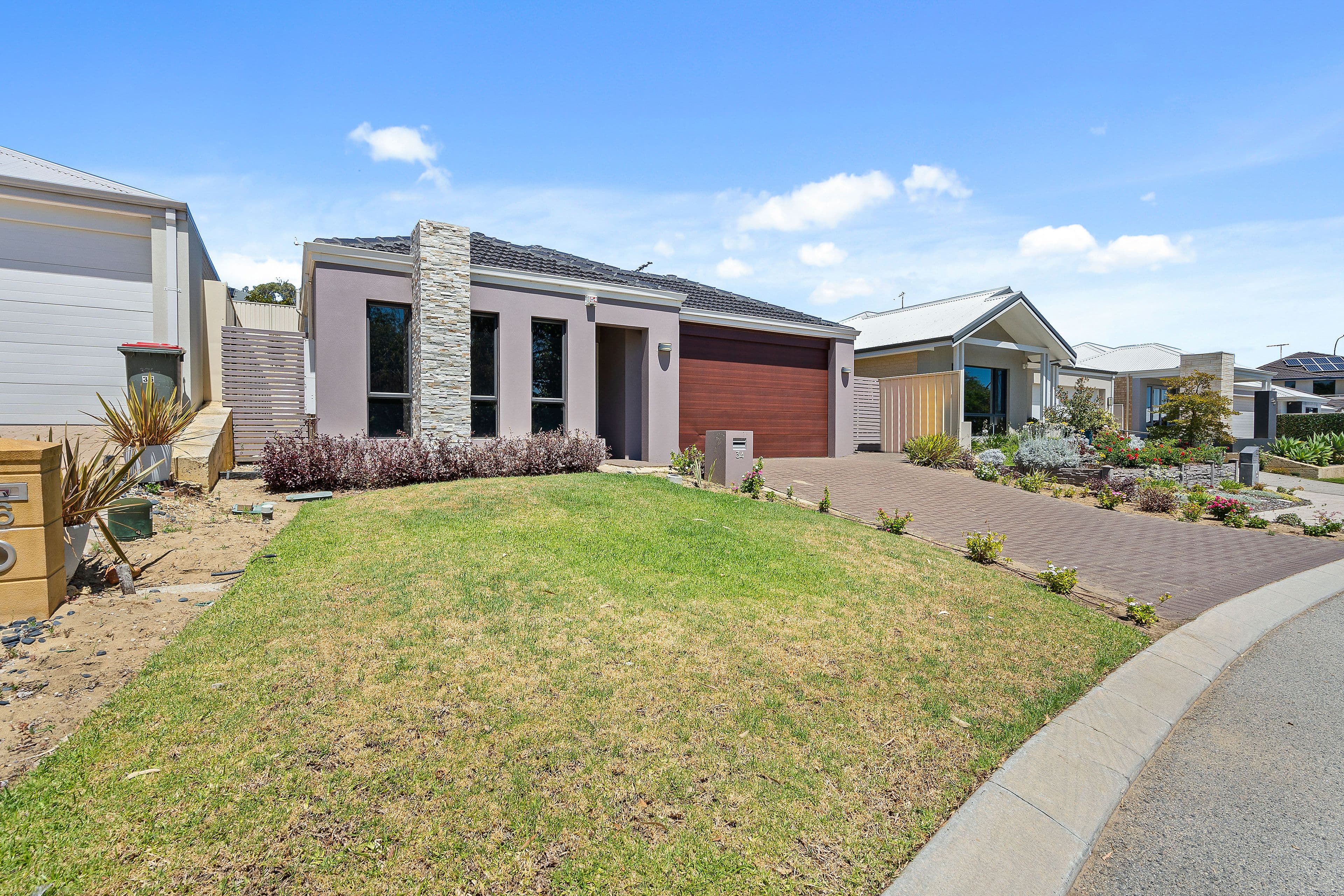 34 Jackson Circuit, Madeley WA 6065, Madeley - Thumbnail 2