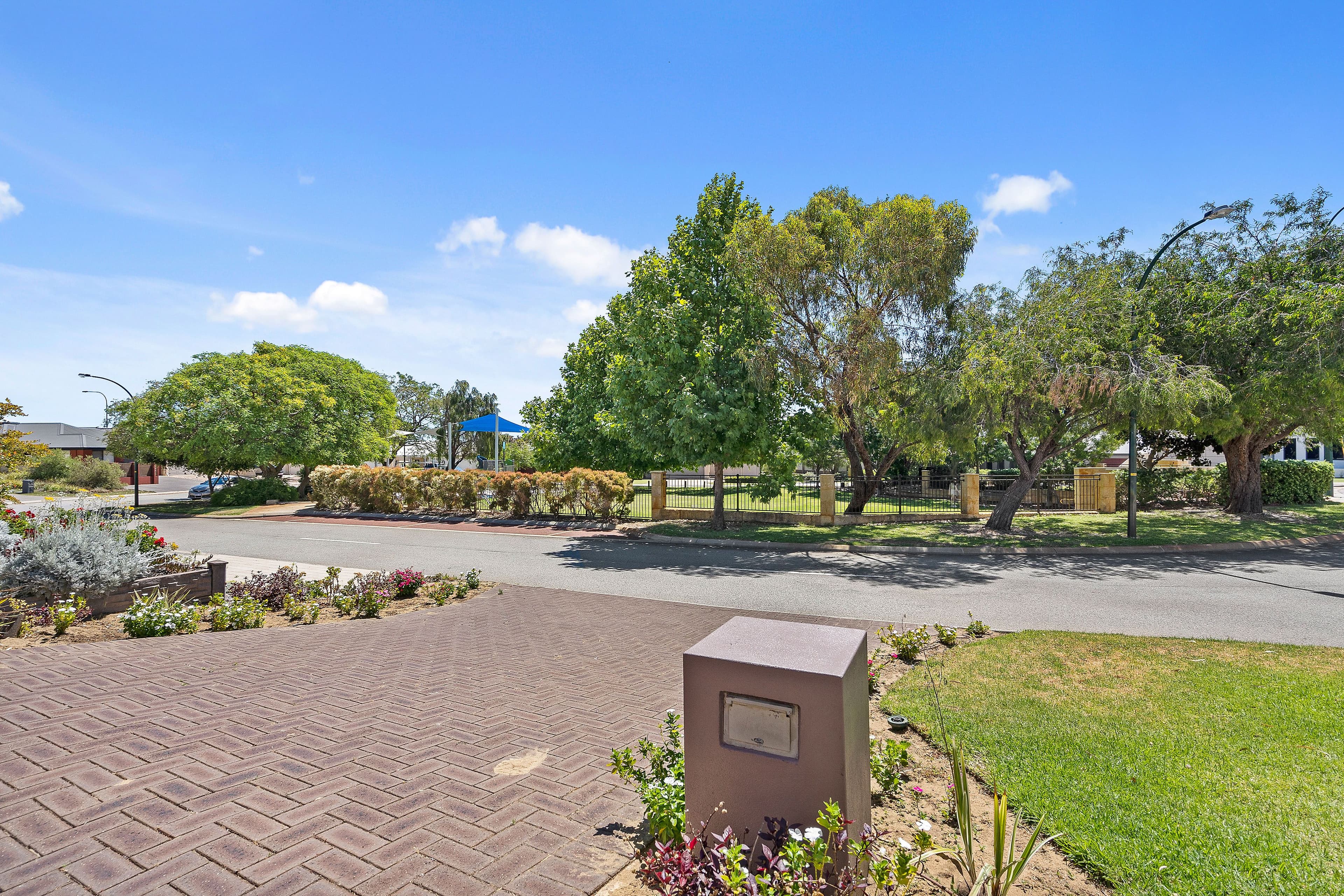 34 Jackson Circuit, Madeley WA 6065, Madeley - Thumbnail 3