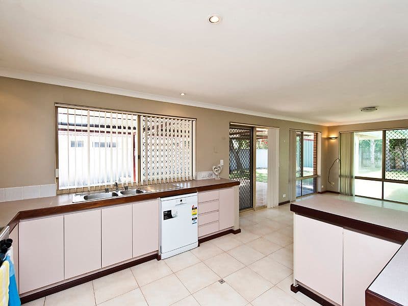 34 Sextant Avenue, WAIKIKI WA 6169, Waikiki - Thumbnail 5