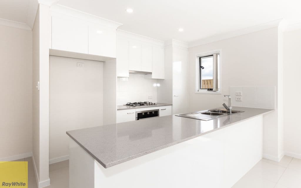 165 The Heights Boulevard, Pimpama QLD 4209, Pimpama - Thumbnail 3