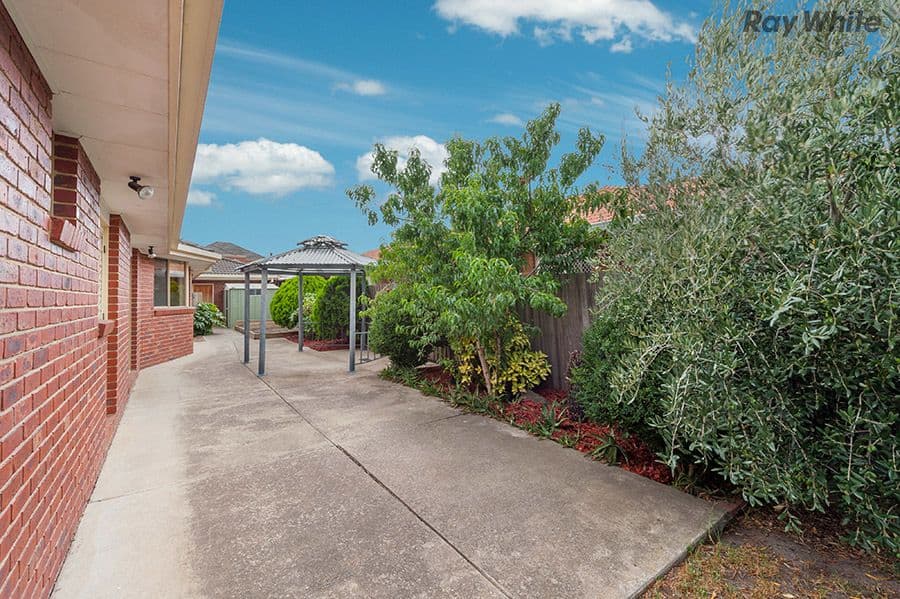12 Border Drive, Keilor East VIC 3033, Keilor East - Thumbnail 7