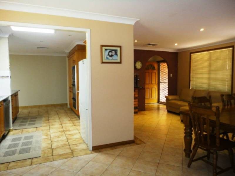 6 Hirst Place, FAIRFIELD WEST NSW 2165, Fairfield West - Thumbnail 3