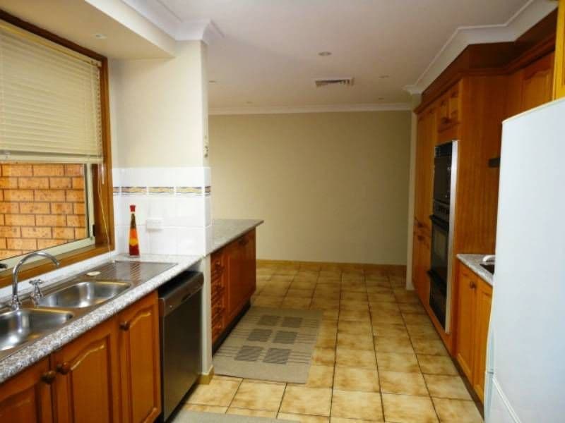 6 Hirst Place, FAIRFIELD WEST NSW 2165, Fairfield West - Thumbnail 5