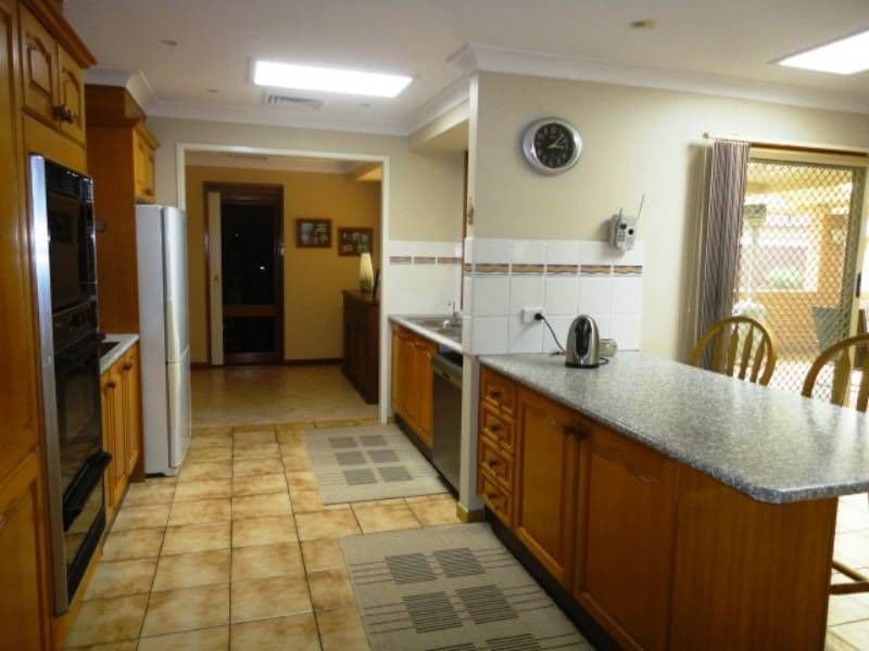 6 Hirst Place, FAIRFIELD WEST NSW 2165, Fairfield West - Thumbnail 6