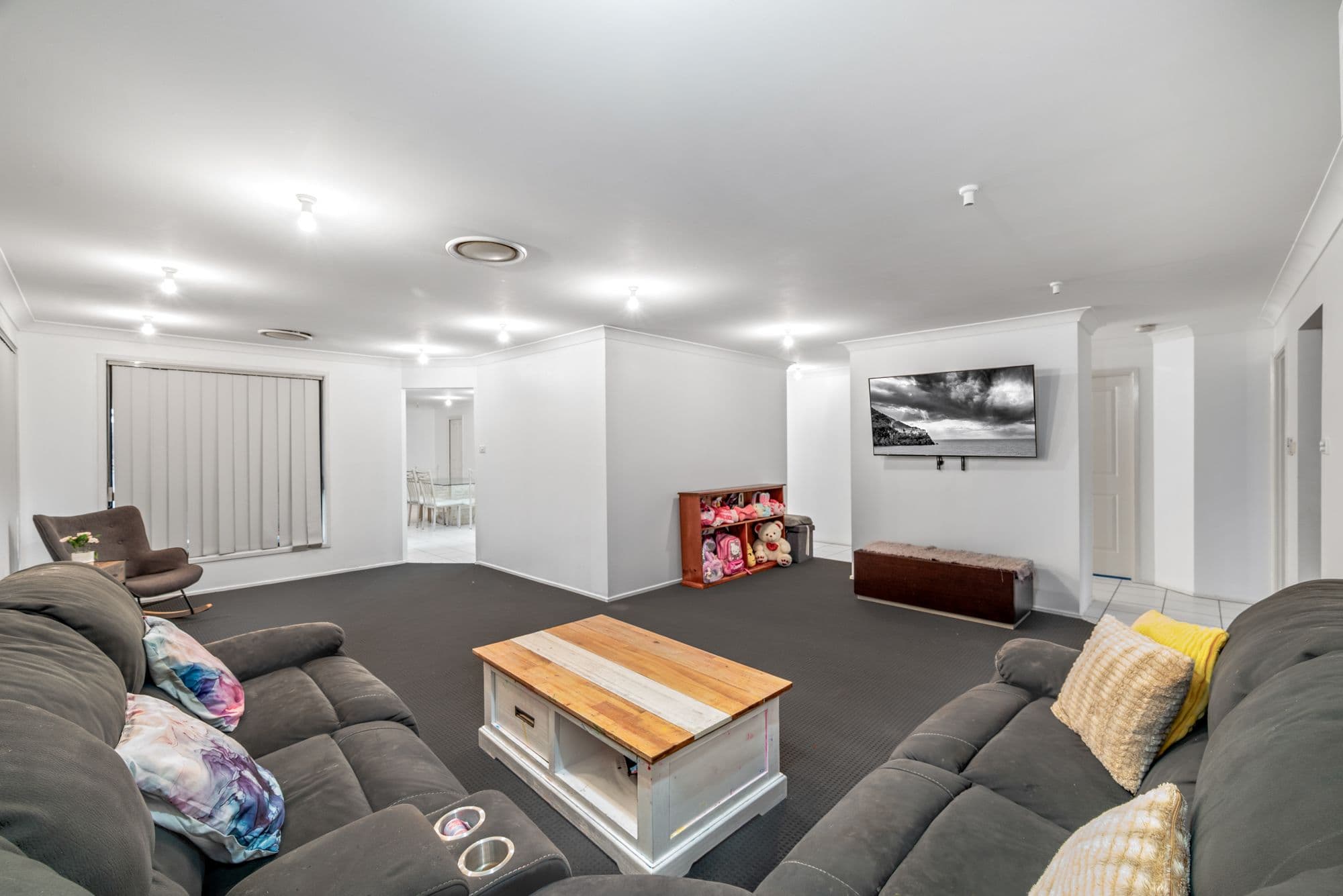 4 Gibbs Place, St Helens Park NSW 2560, St Helens Park - Thumbnail 2