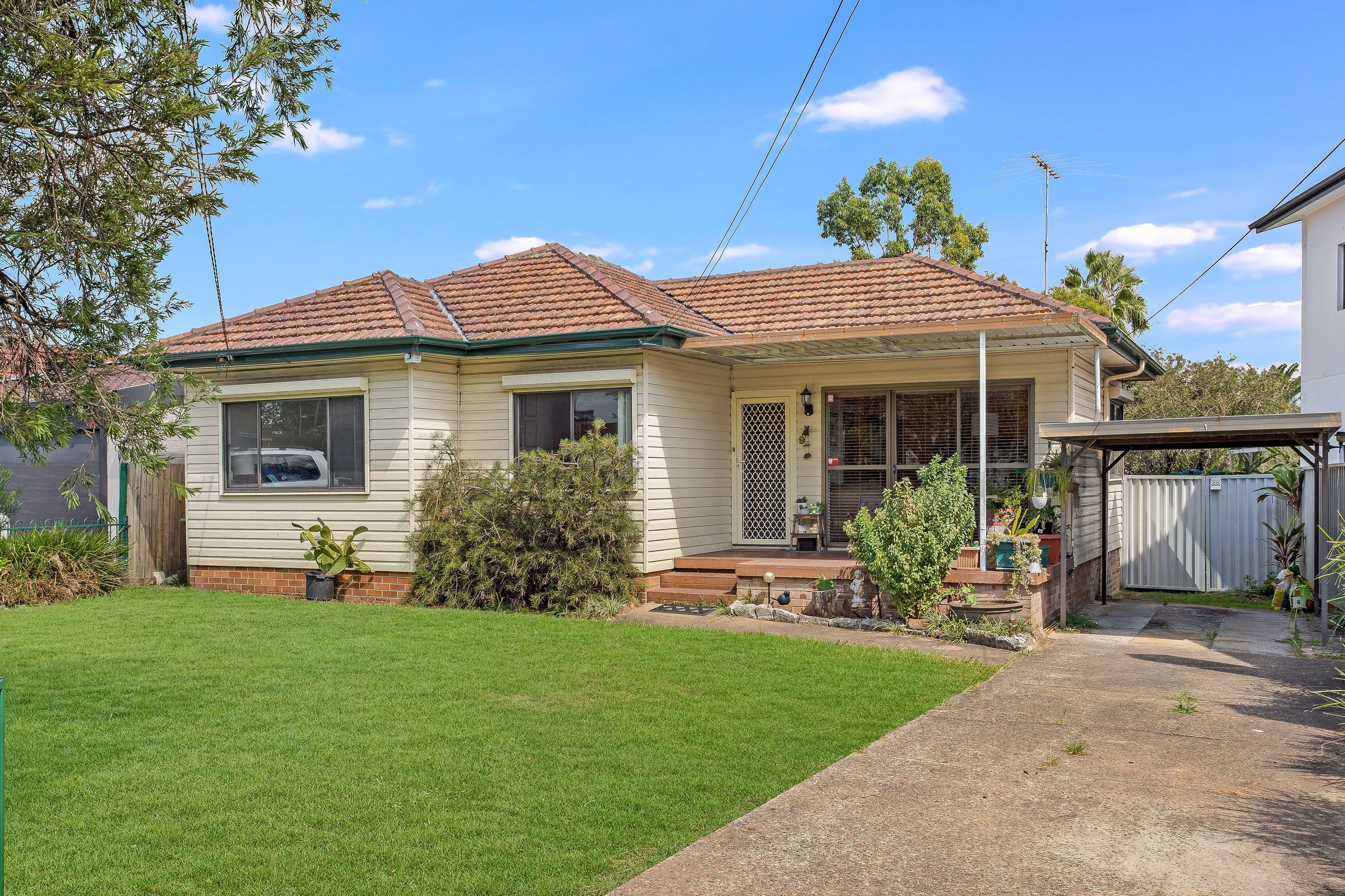 9 Illawong Crescent, Greenacre NSW 2190, Greenacre - Thumbnail 2