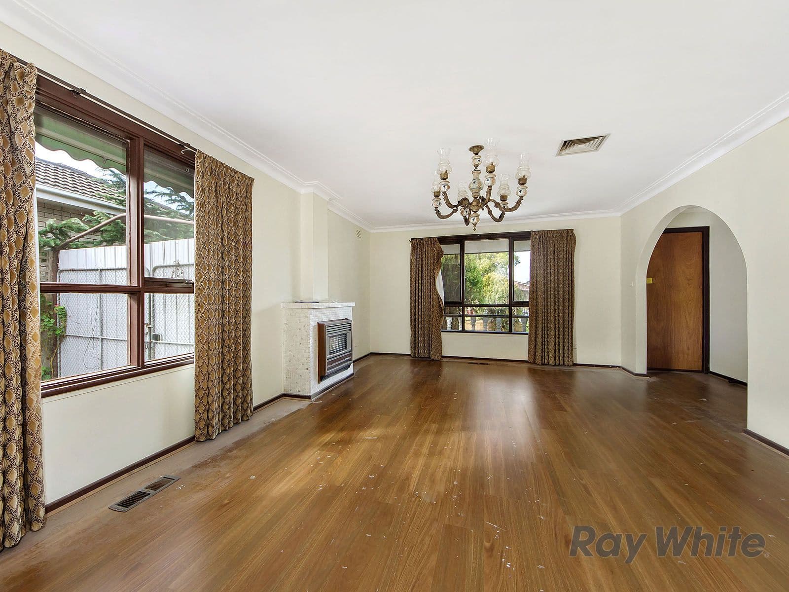 13 Harmon Avenue, St Albans VIC 3021, St Albans - Thumbnail 2