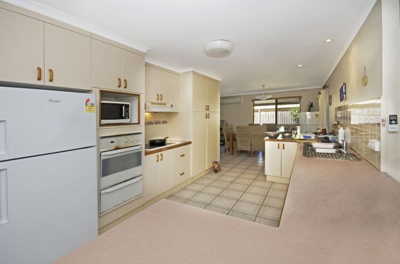 15 Kidston Avenue, RURAL VIEW QLD 4740, Rural View - Thumbnail 2