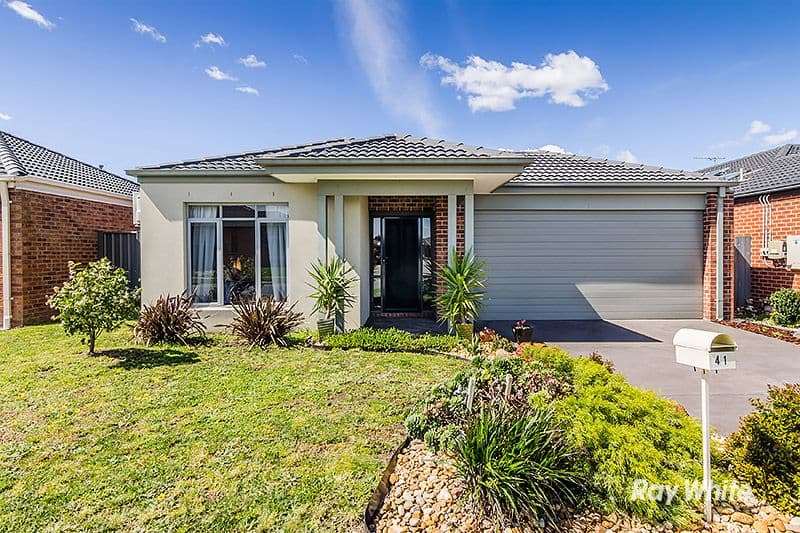 41 Kindred Avenue, Cranbourne North VIC 3977, Cranbourne North - Image 1