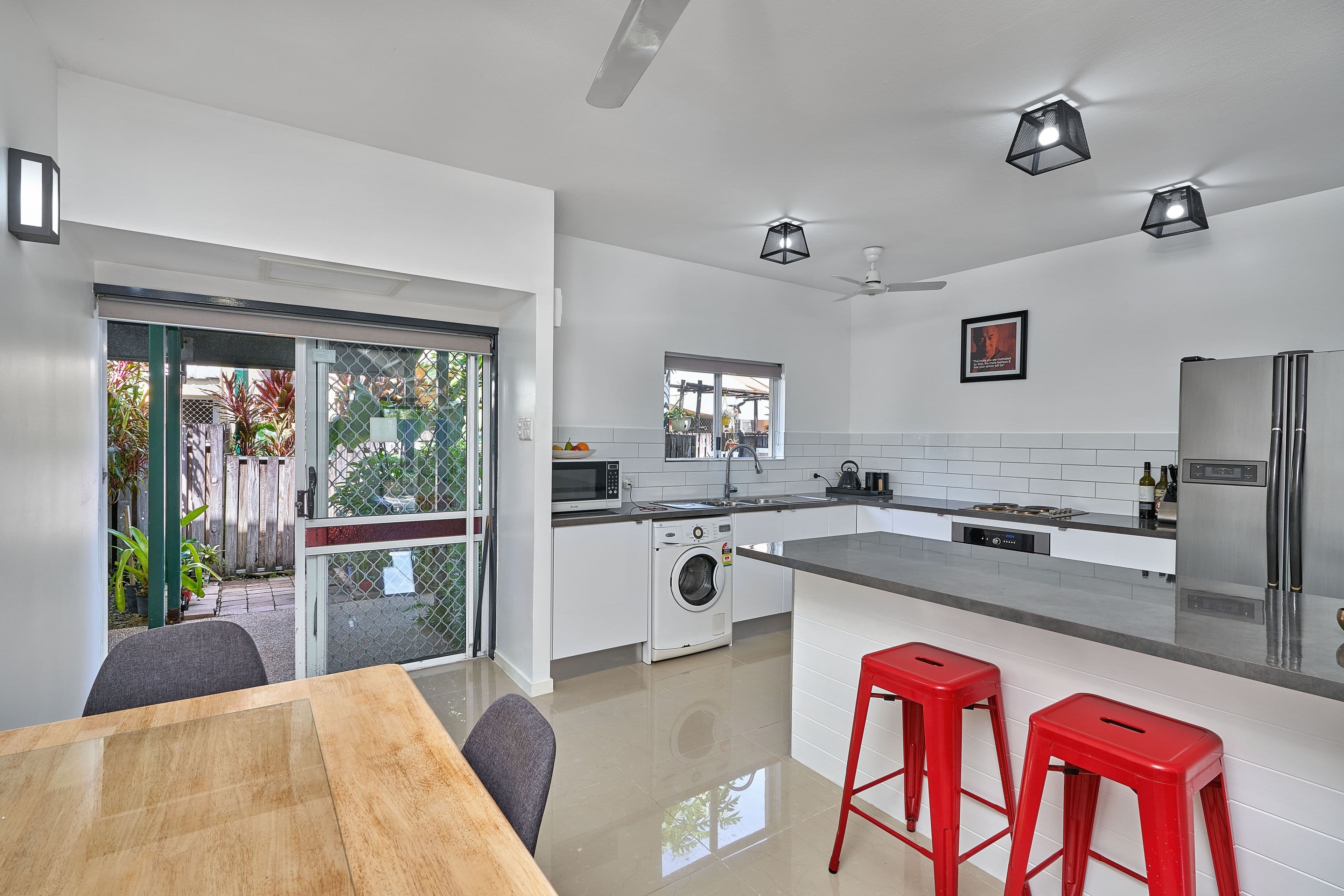 11-13 Pioneer Street, Manoora QLD 4870, Manoora - Thumbnail 3