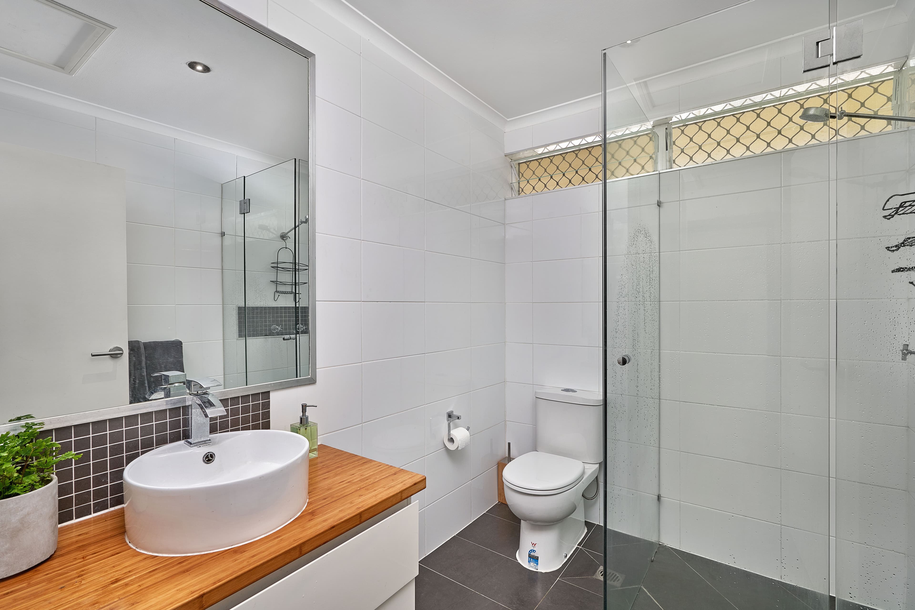 11-13 Pioneer Street, Manoora QLD 4870, Manoora - Thumbnail 8