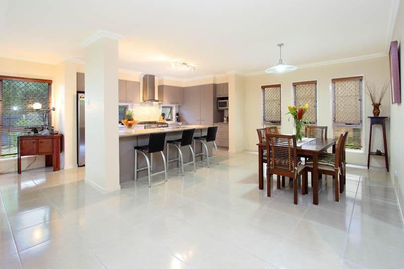 11 Silverbirch Place, BRIDGEMAN DOWNS QLD 4035, Bridgeman Downs - Thumbnail 6
