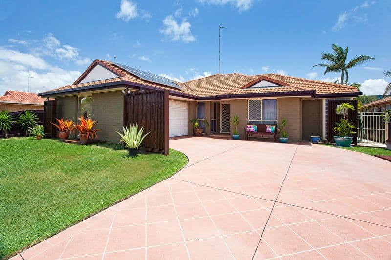 89 Coronet Crescent, BURLEIGH WATERS QLD 4220, Burleigh Waters - Thumbnail 2