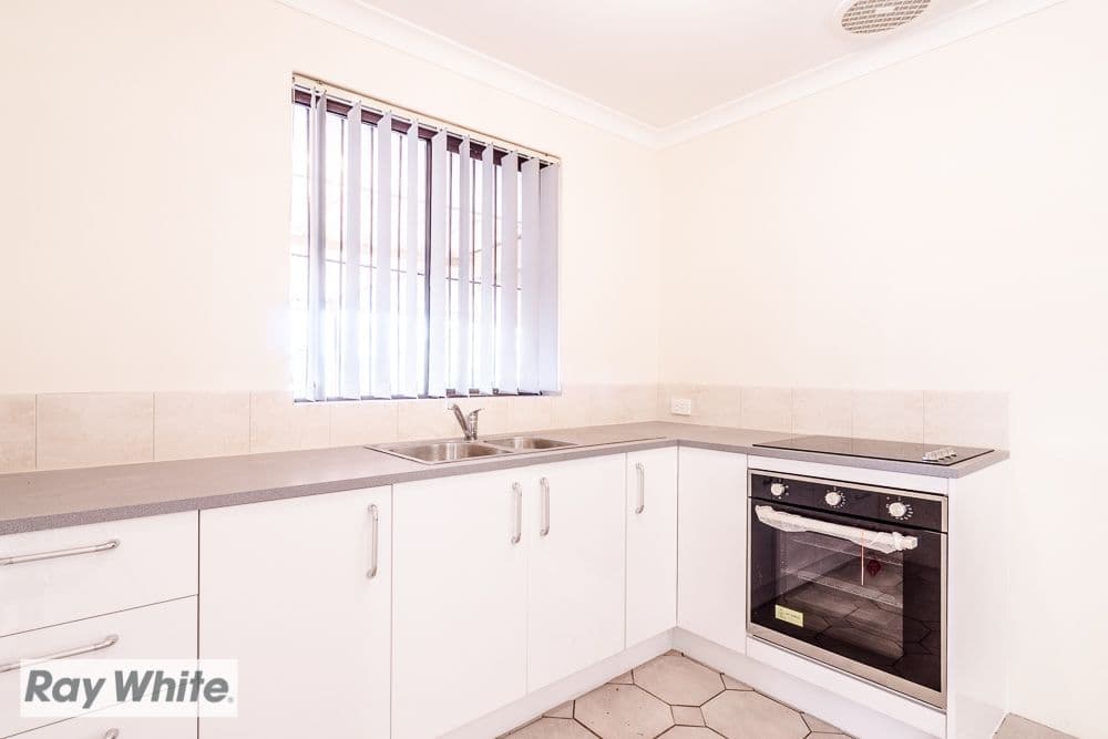 5 Lambourne Retreat, Mirrabooka WA 6061, Mirrabooka - Thumbnail 4