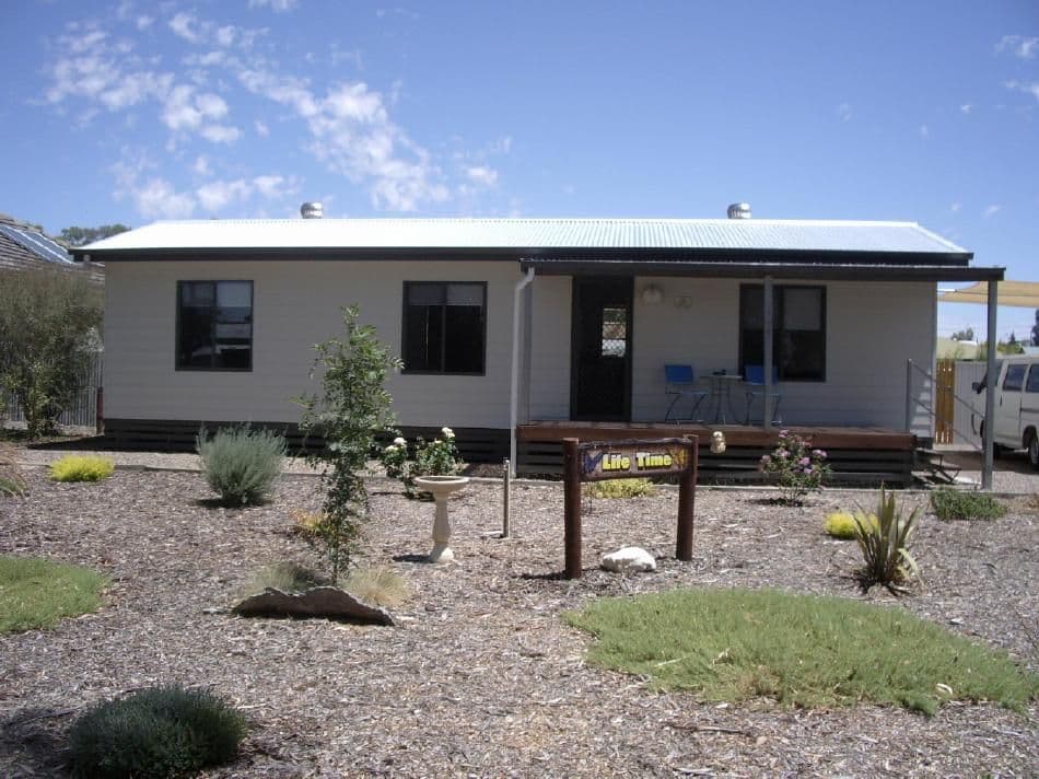 5 First Street, BORDERTOWN SA 5268, Bordertown - Image 1