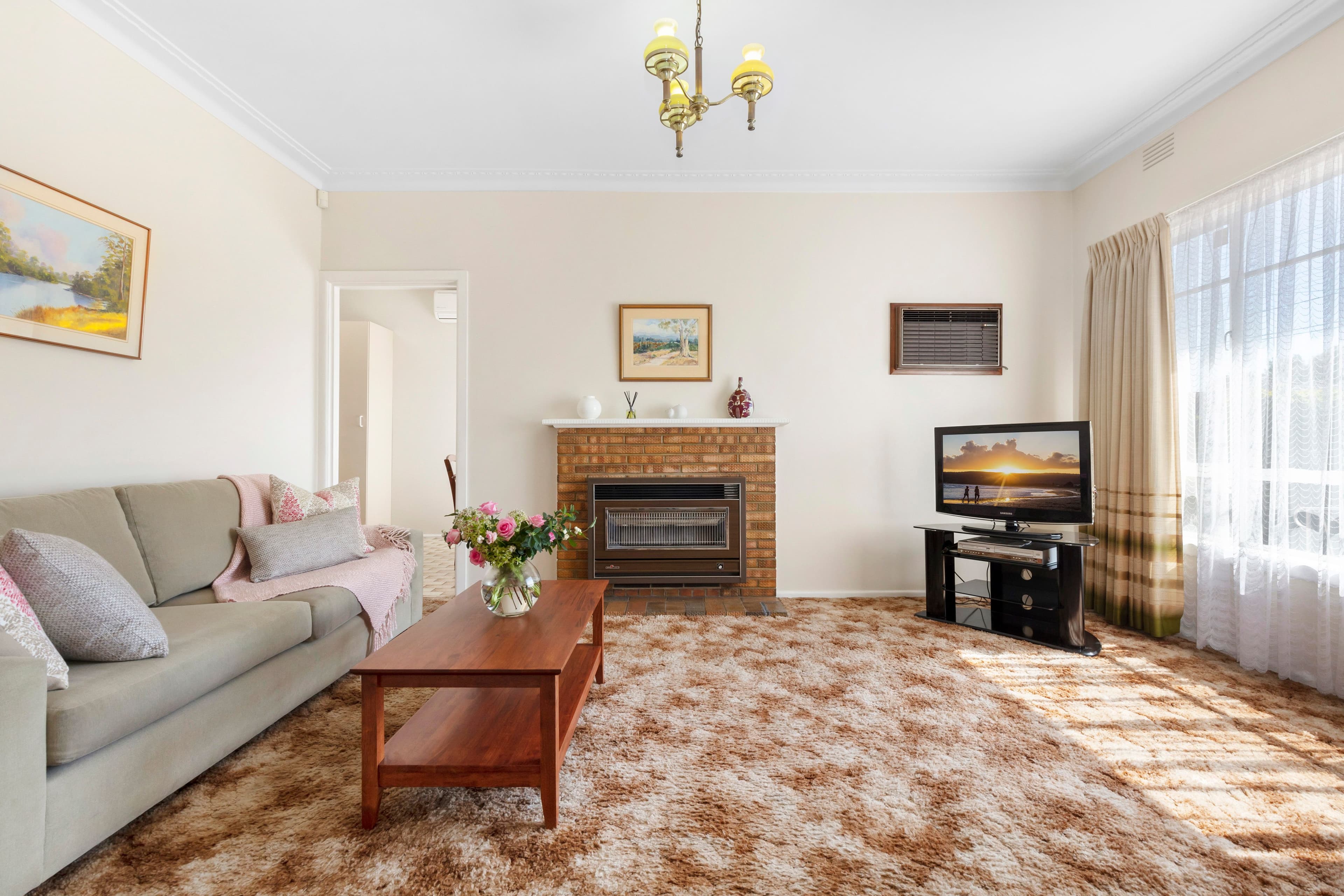 111 Mount View Road, Lalor VIC 3075, Lalor - Thumbnail 2