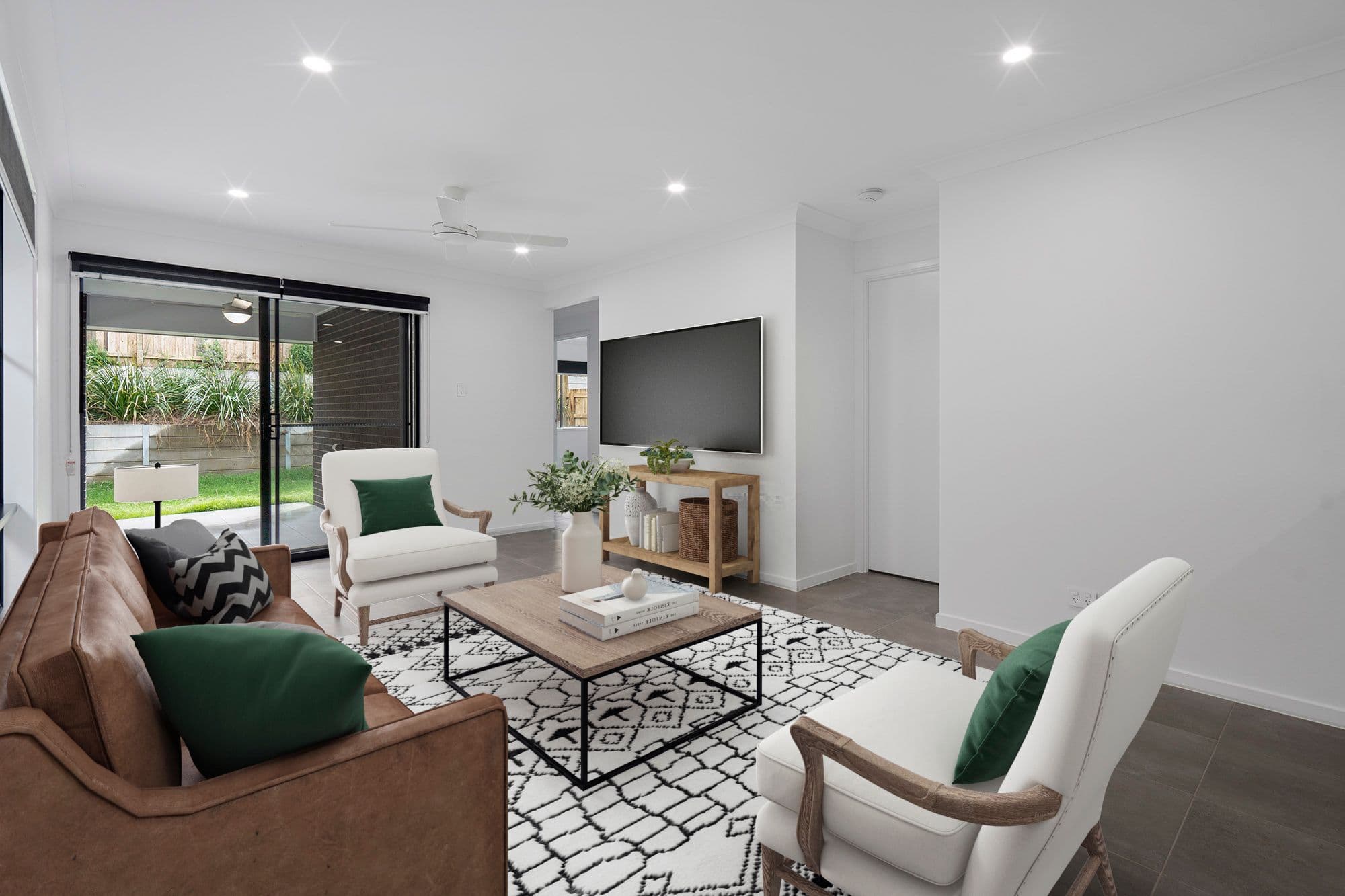8 Randwick Avenue, Logan Reserve QLD 4133, Logan Reserve - Thumbnail 2