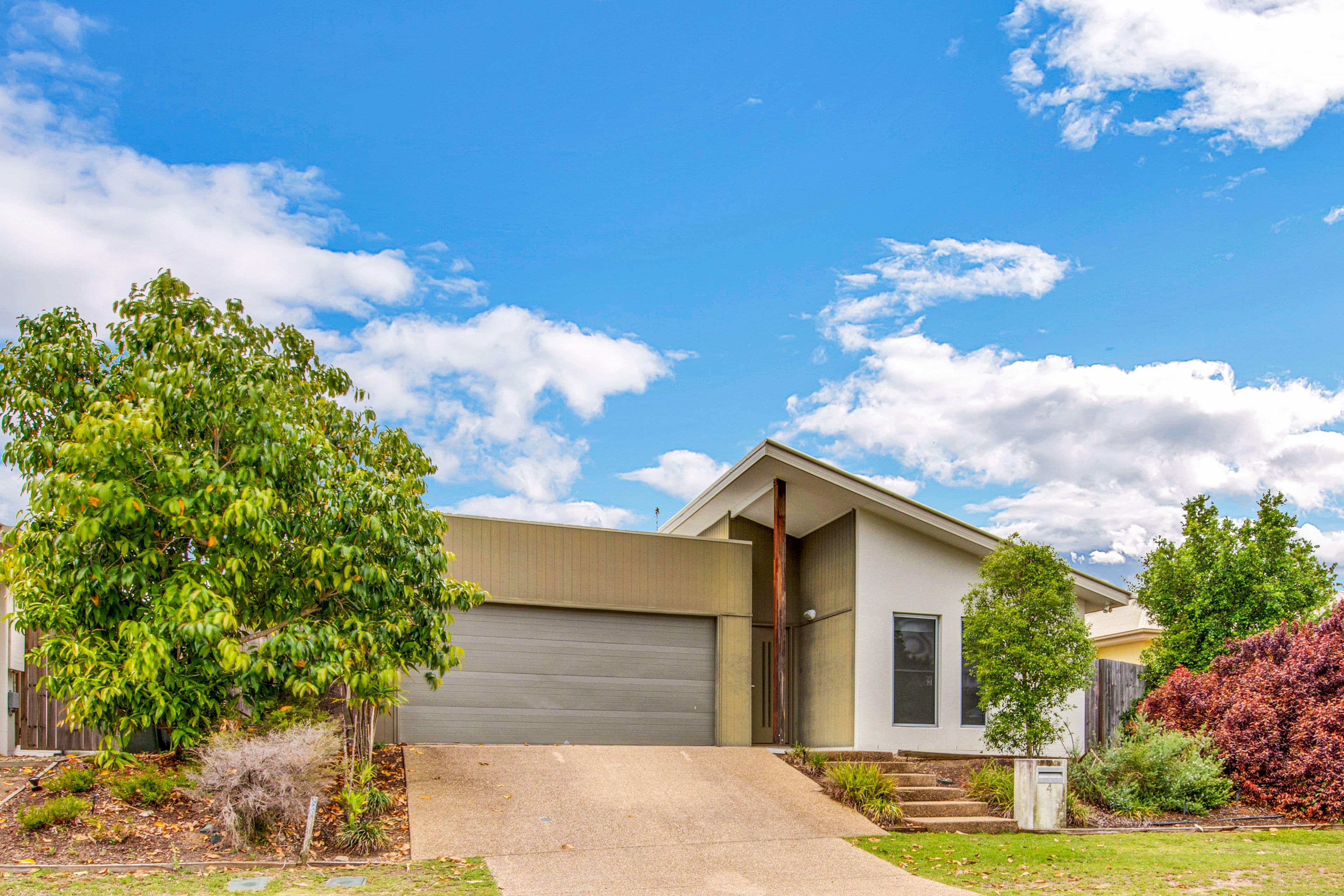 4 Boonderee Place, New Auckland QLD 4680, New Auckland - Image 1