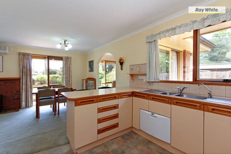 8 Pearson Court, ROSEBUD VIC 3939, Rosebud - Thumbnail 3