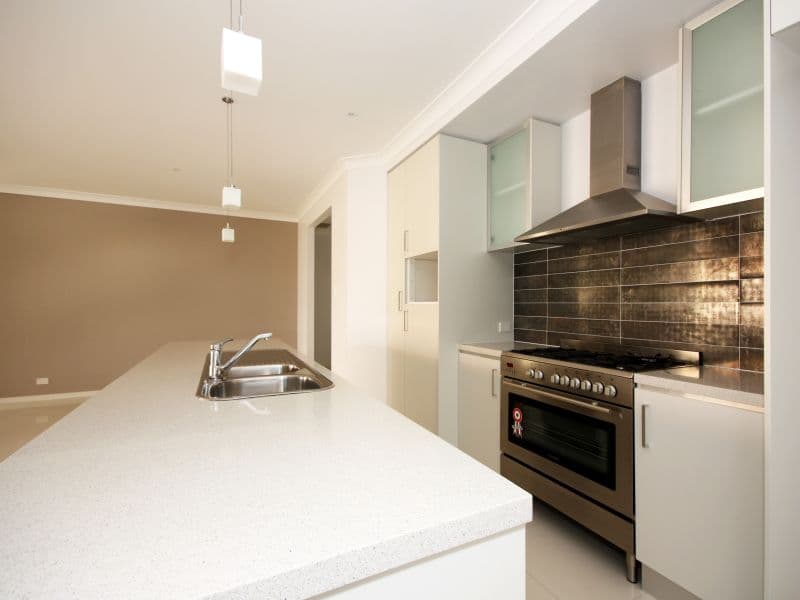 18 Stoney Creek Circuit, Ormeau QLD 4208, Ormeau - Thumbnail 3