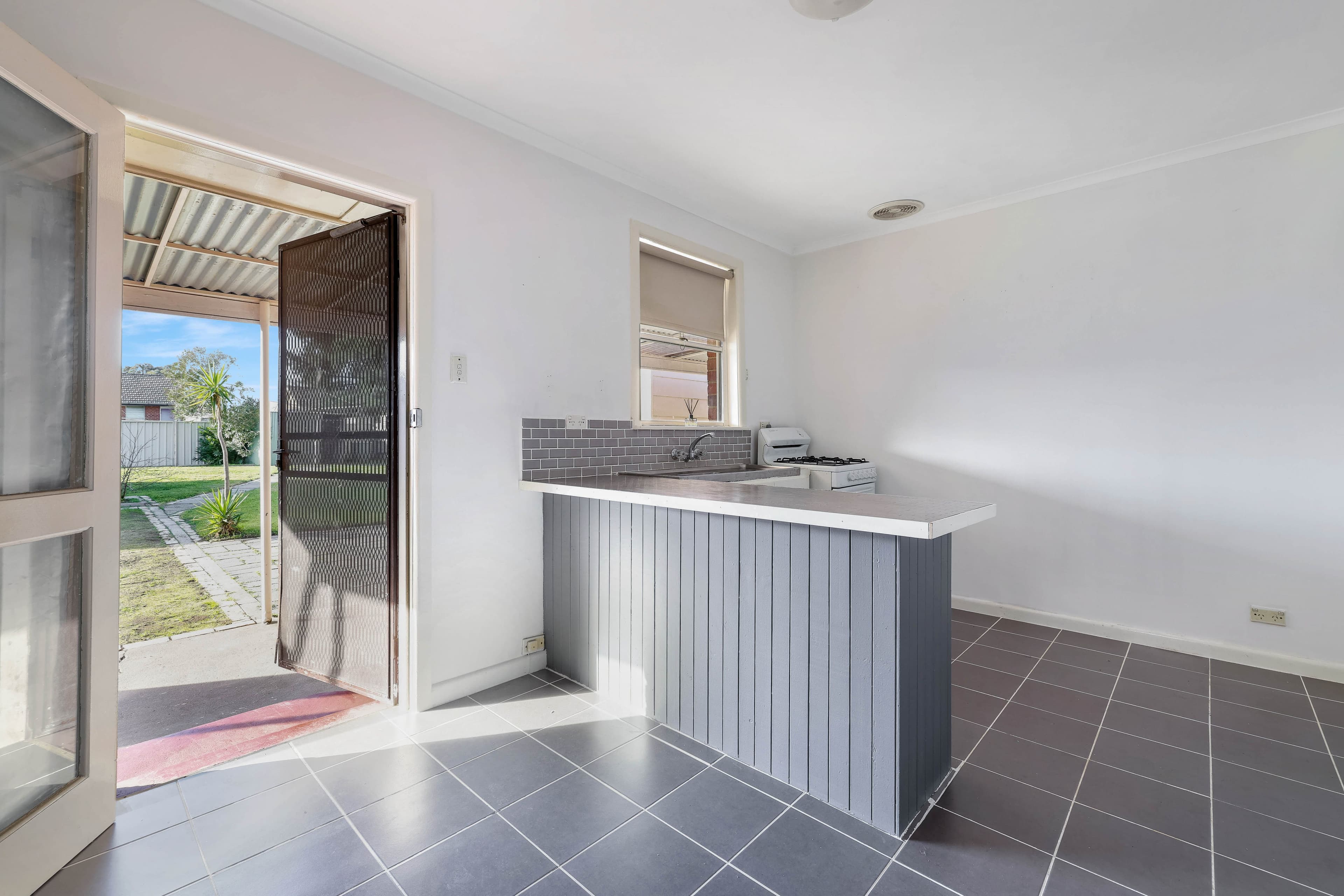 16 Fidge Court, Jacana VIC 3047, Jacana - Thumbnail 4