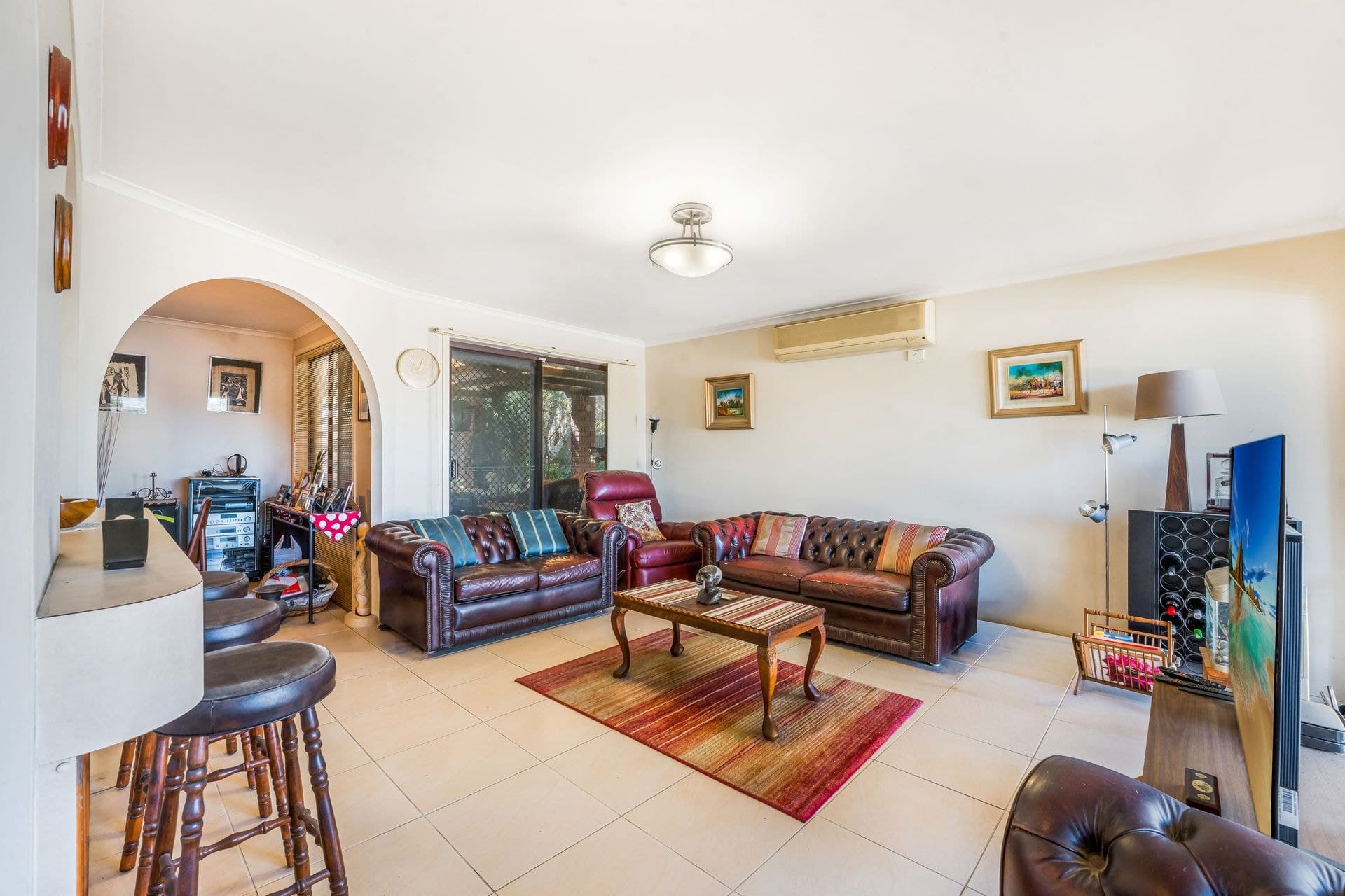 4 Guyra Close, Bossley Park, NSW, 2176, Bossley Park - Thumbnail 2