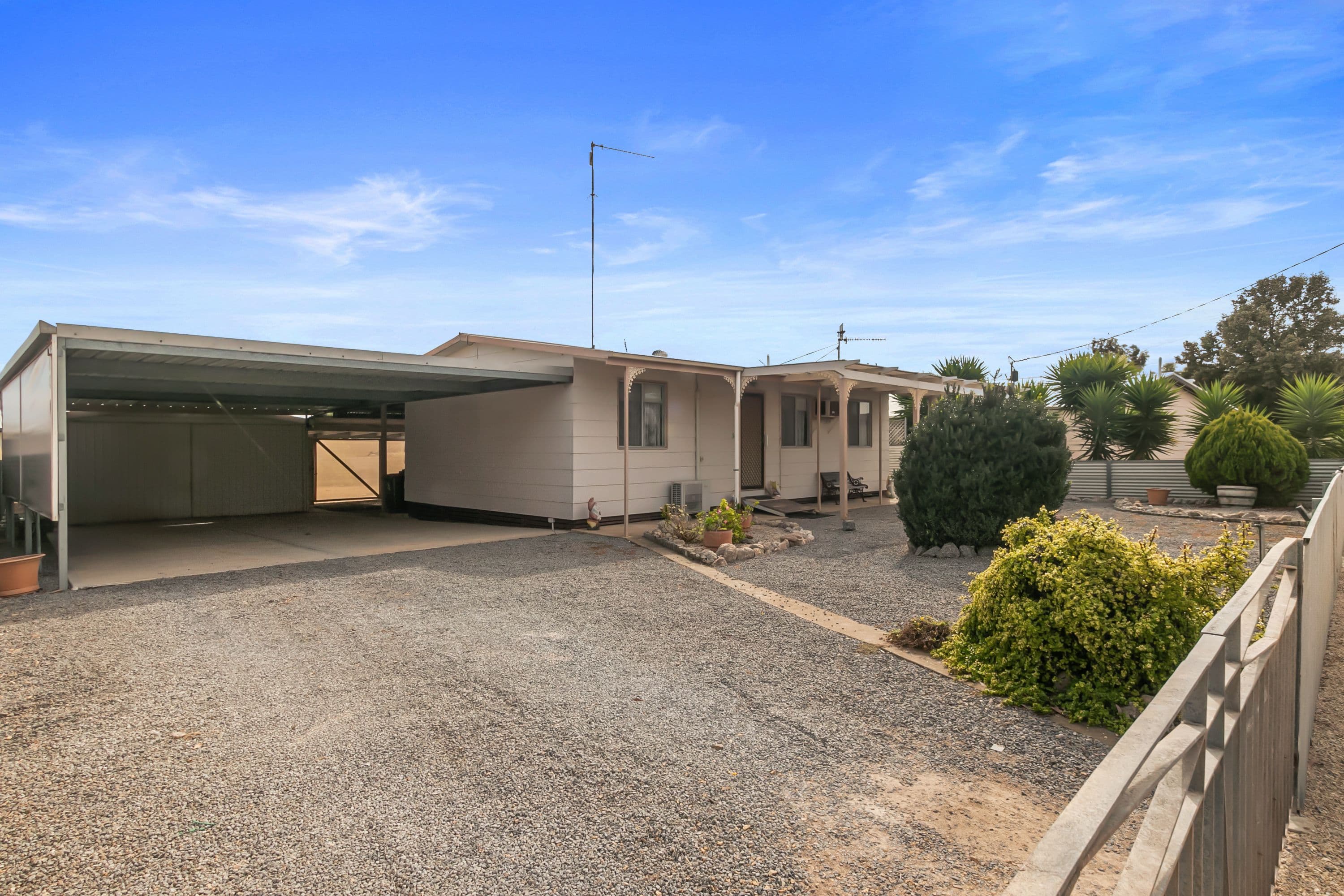 14 Crampton Crescent, Port Victoria SA 5573, Port Victoria - Thumbnail 2