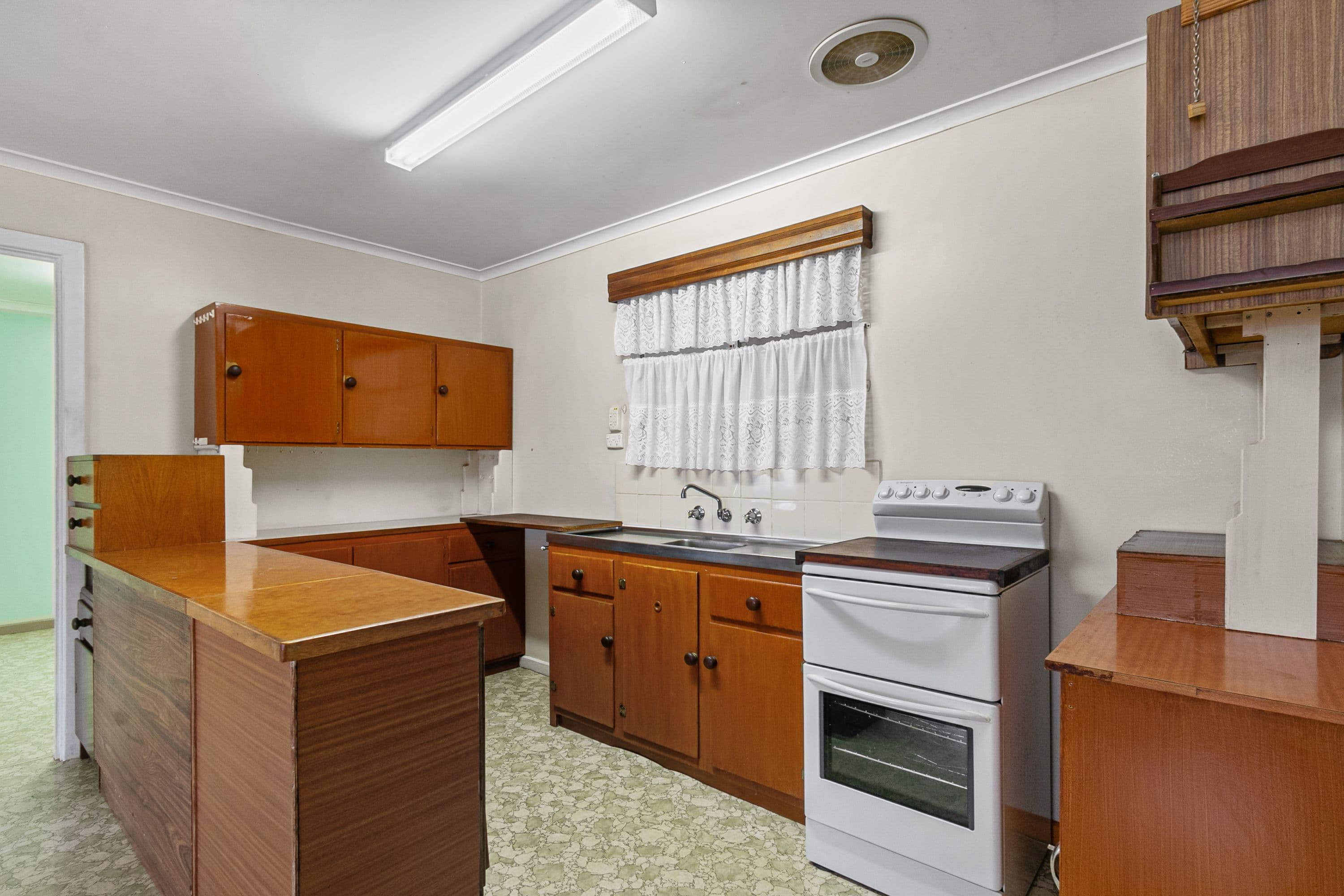 14 Crampton Crescent, Port Victoria SA 5573, Port Victoria - Thumbnail 3