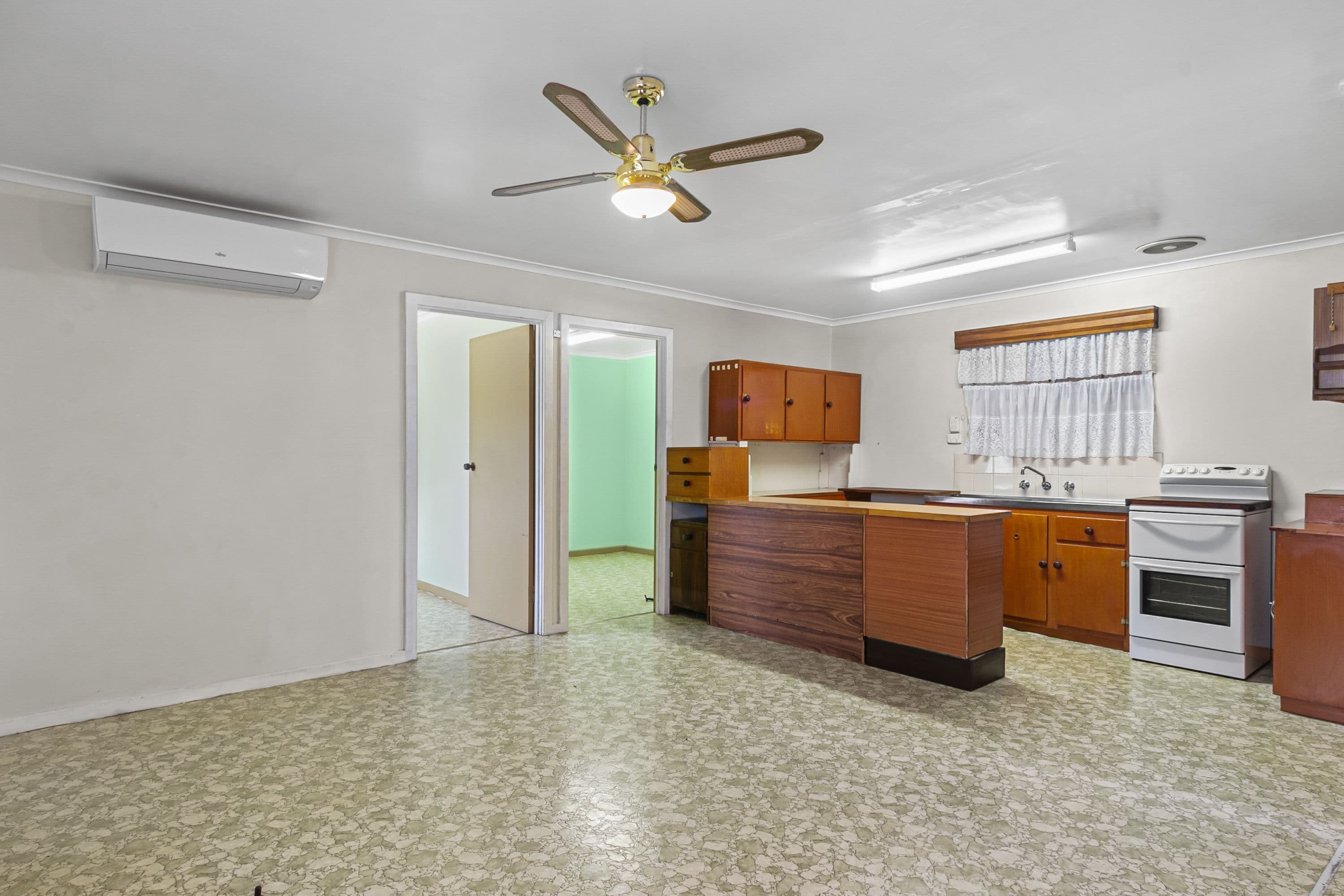 14 Crampton Crescent, Port Victoria SA 5573, Port Victoria - Thumbnail 4