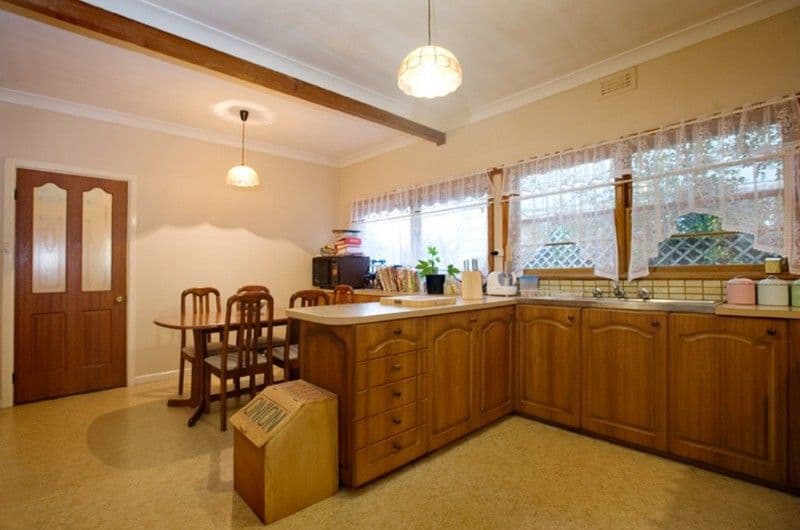 4 Scotsburn Grove, WERRIBEE VIC 3030, Werribee - Thumbnail 2