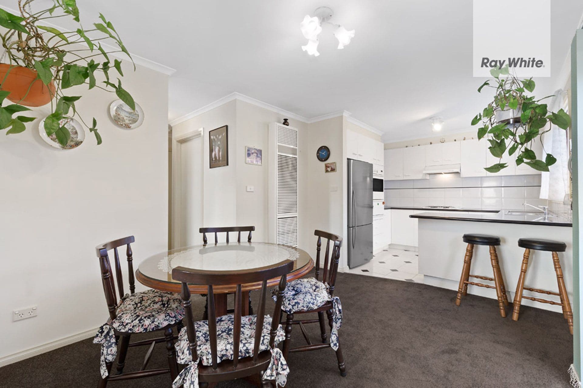 4 Chenies Street, Reservoir VIC 3073, Reservoir - Thumbnail 3
