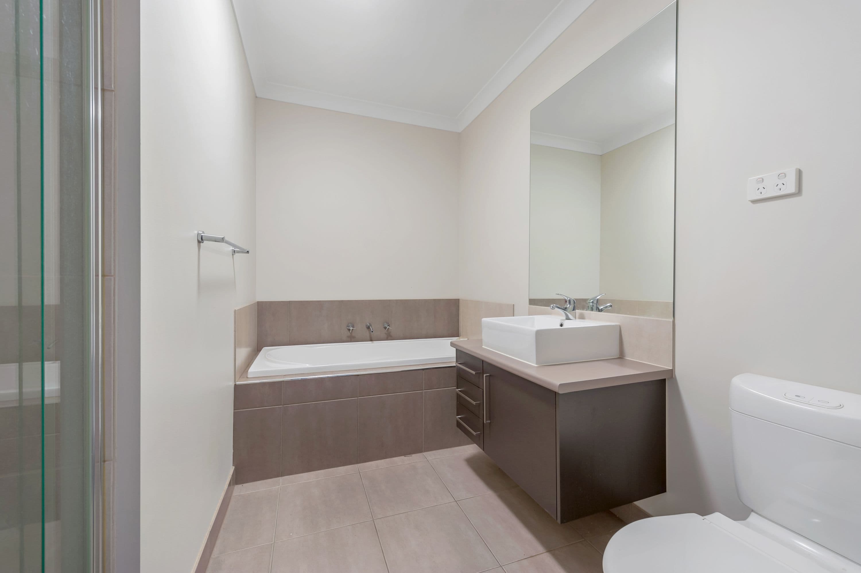 79 The Esplanade, Caroline Springs VIC 3023, Caroline Springs - Thumbnail 5