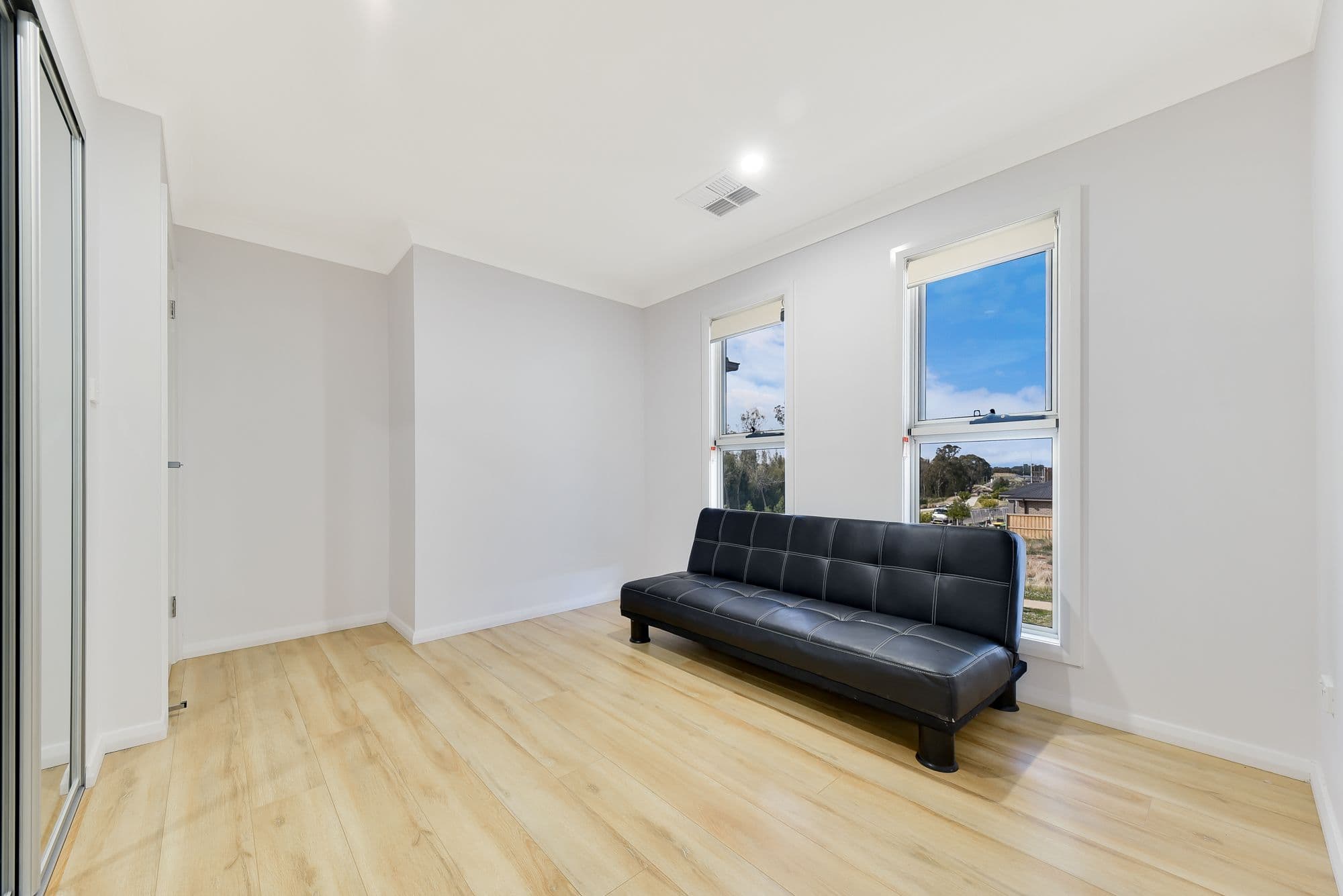23 Rowan Street, Oran Park - Thumbnail 6