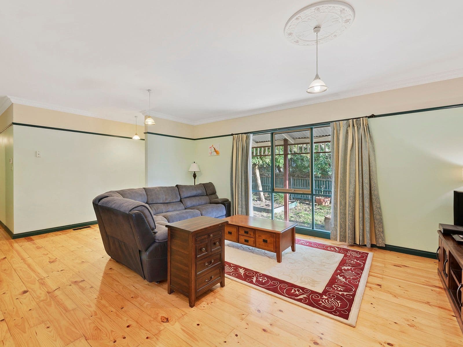 55 Cambridge Road, Mooroolbark VIC 3138, Mooroolbark - Thumbnail 2