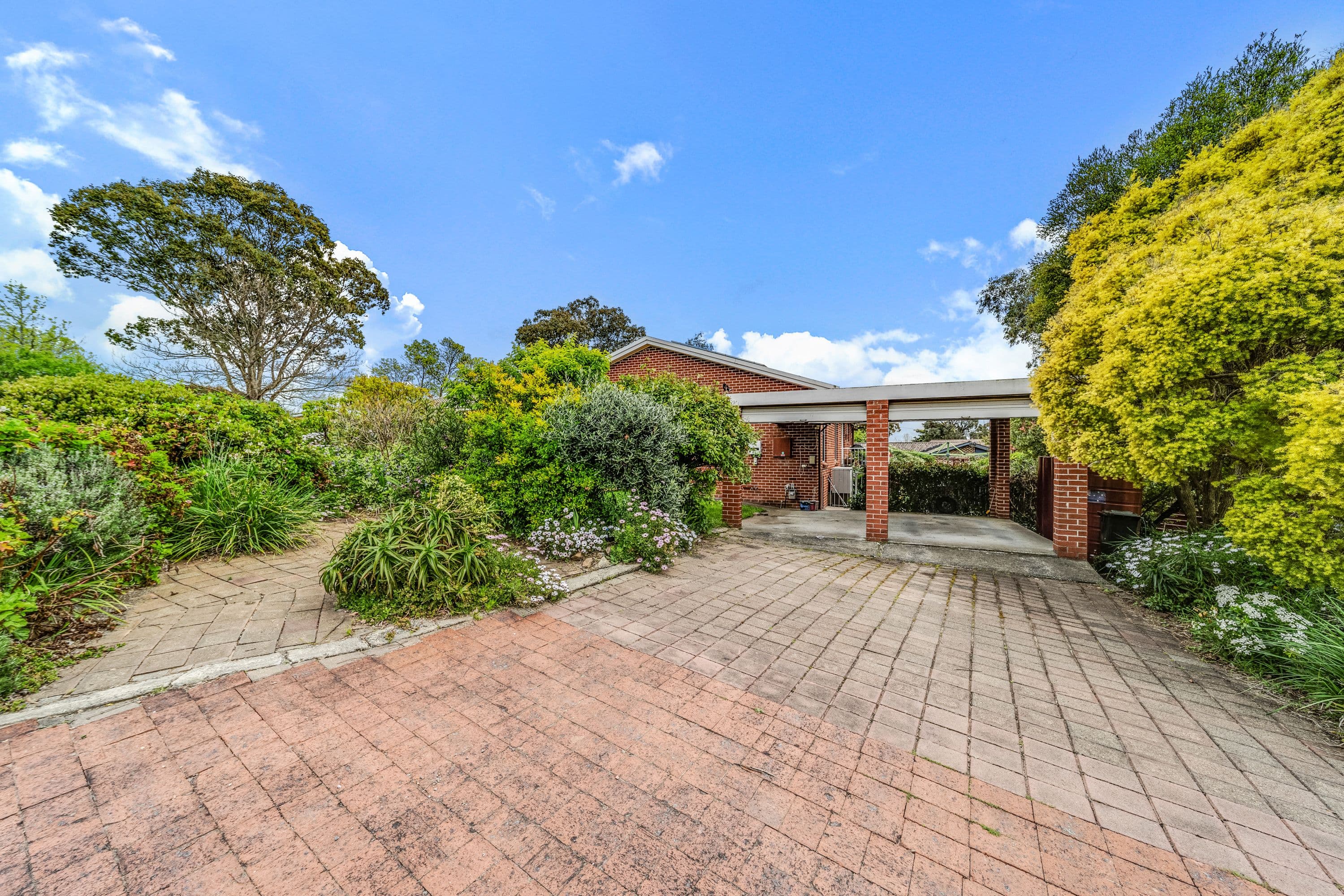 27 Sullivan Crescent, Wanniassa ACT 2903, Wanniassa - Thumbnail 3