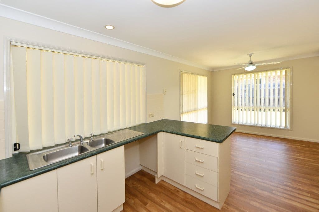 15 Gundry Court, Kearneys Spring QLD 4350, Kearneys Spring - Thumbnail 3