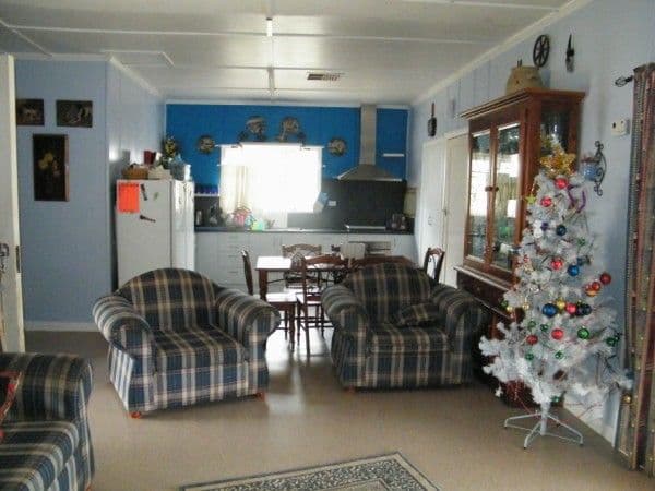 17 Evans Street, CHINCHILLA QLD 4413, Chinchilla - Thumbnail 2