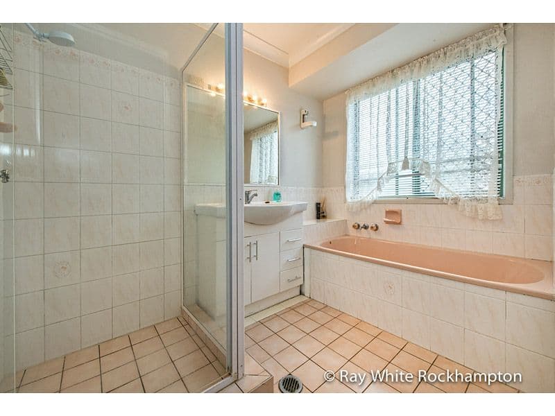 12 Royes Crescent, Norman Gardens QLD 4701, Norman Gardens - Thumbnail 4