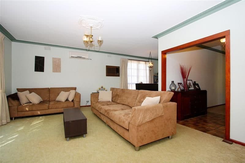 1 Jacqueline Road, BUNDOORA VIC 3083, Bundoora - Thumbnail 2