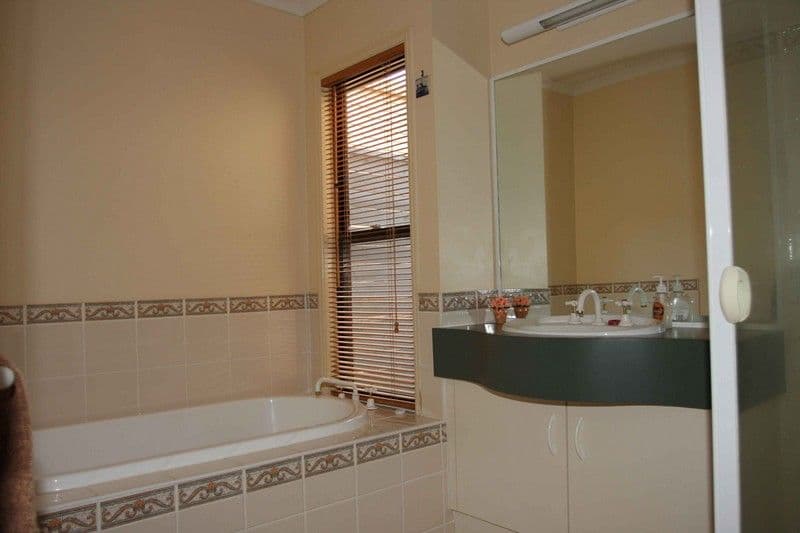 11 Santa Cruz Place, FOREST LAKE QLD 4078, Forest Lake - Thumbnail 8