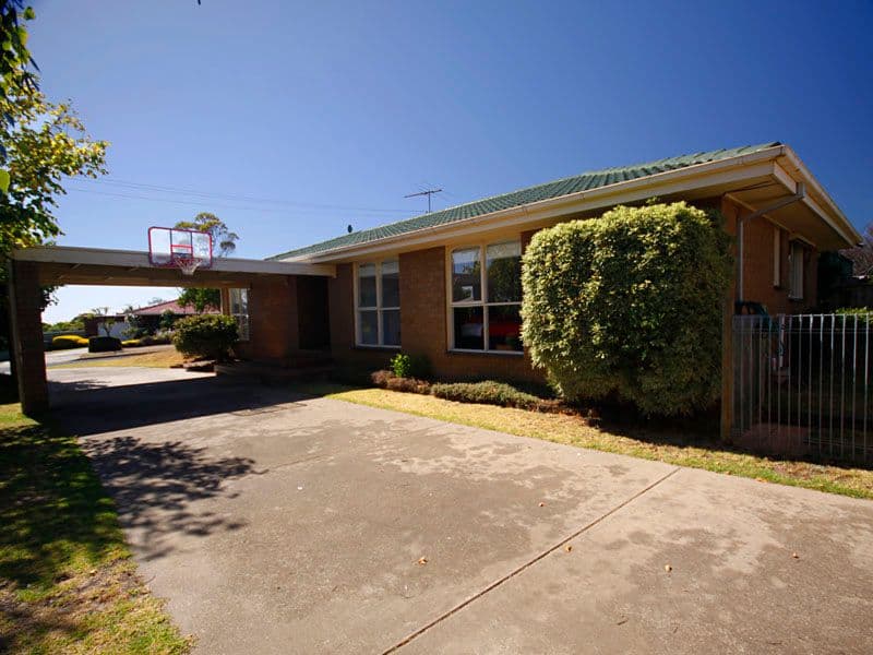 28 Coolabah Drive, GROVEDALE VIC 3216, Grovedale - Thumbnail 2