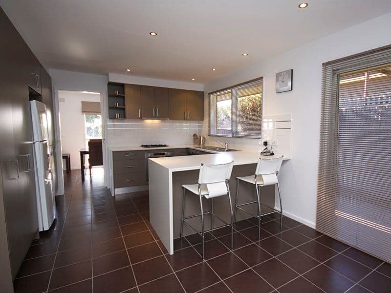 28 Coolabah Drive, GROVEDALE VIC 3216, Grovedale - Thumbnail 4