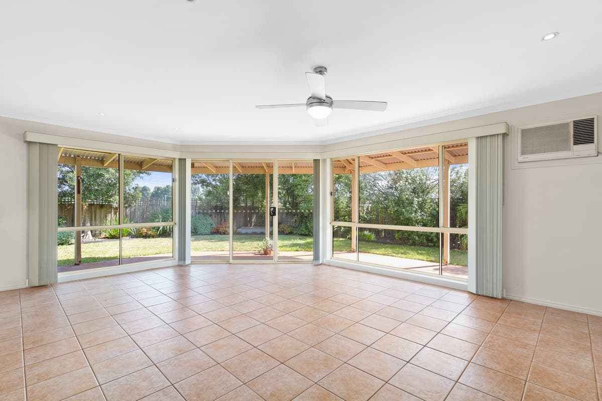 17 Swallow Grove, Traralgon VIC 3844, Traralgon - Thumbnail 2