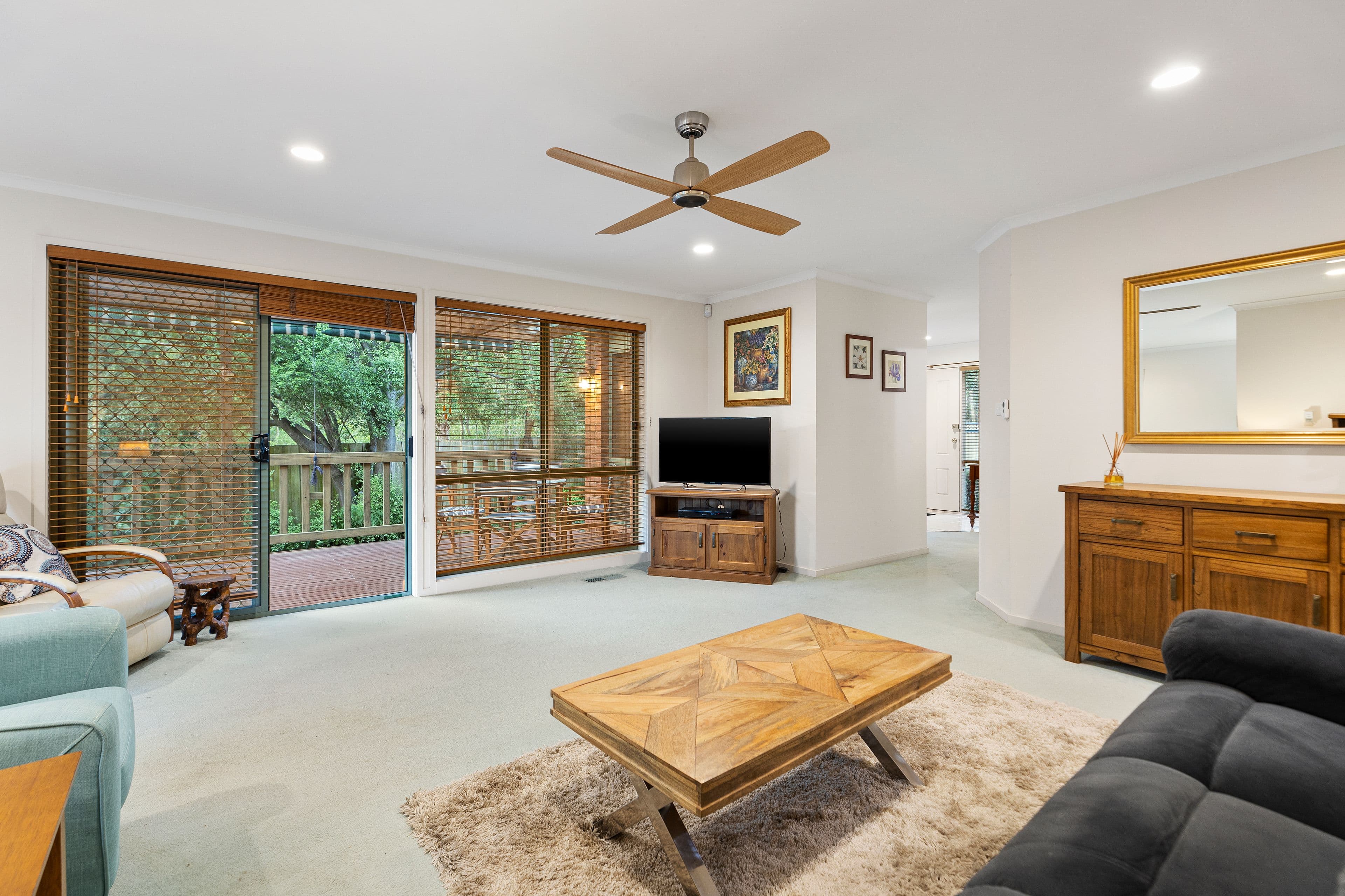 10 Carmel Avenue, Ferntree Gully VIC 3156, Ferntree Gully - Thumbnail 4