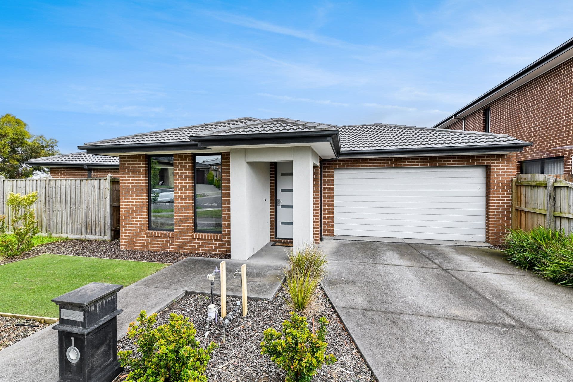 1 Kinkade Close, Cranbourne East VIC 3977, Cranbourne East - Thumbnail 2