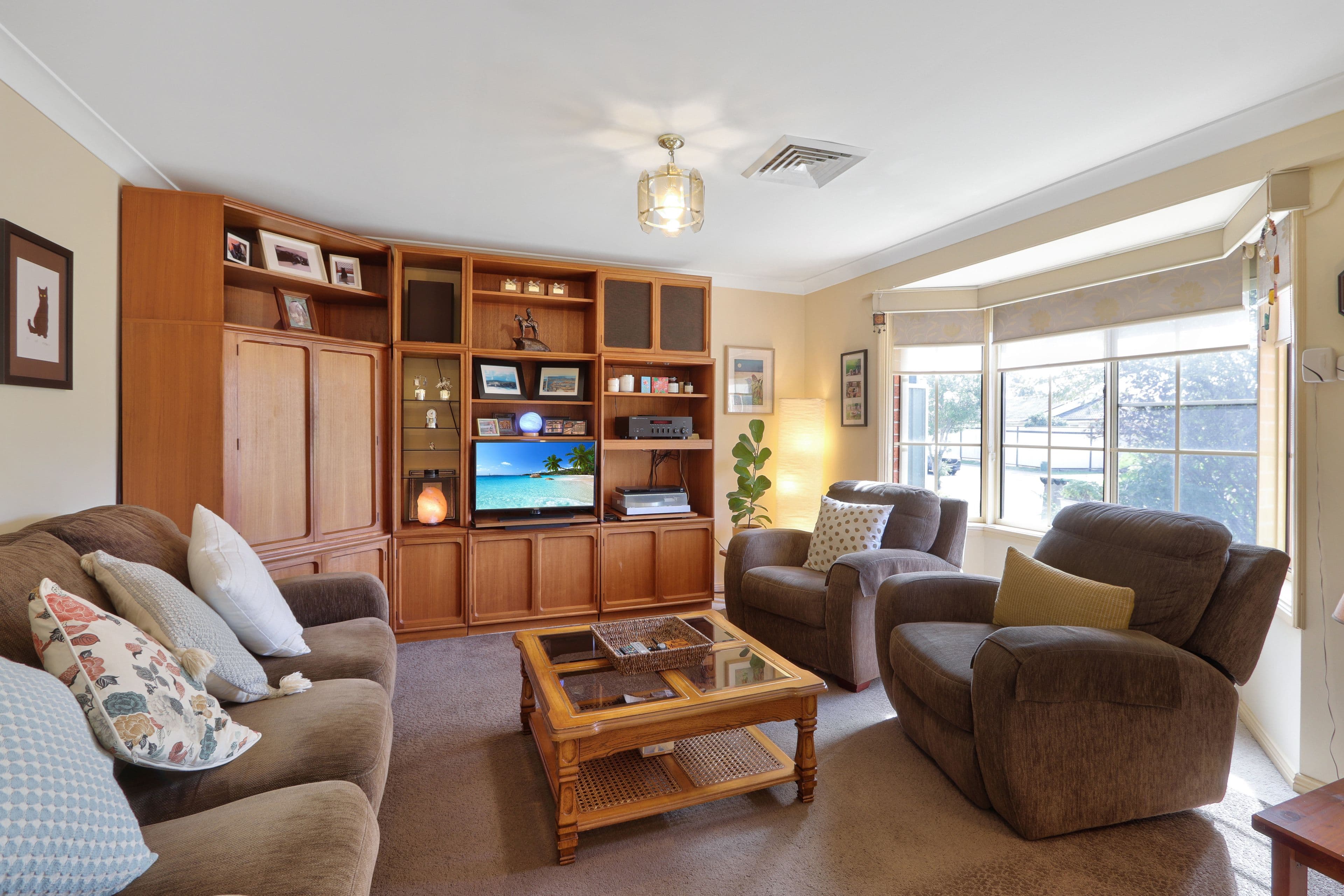 6 Pambula Avenue, Prestons NSW 2170, Prestons - Thumbnail 2